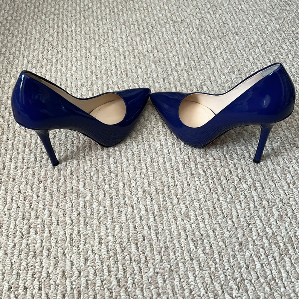 Women’s Heels - Picture 4 of 7